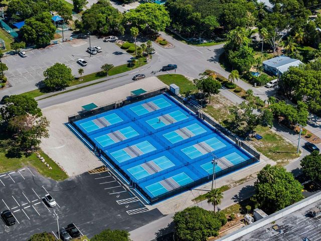 162 Marina Avenue, Key Largo, FL 33037