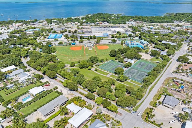 162 Marina Avenue, Key Largo, FL 33037