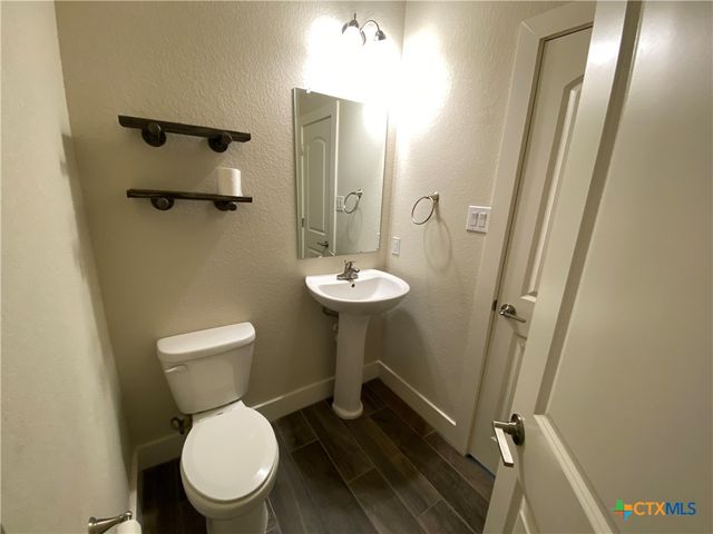 737 Milestone Park 22A, New Braunfels, TX 78130