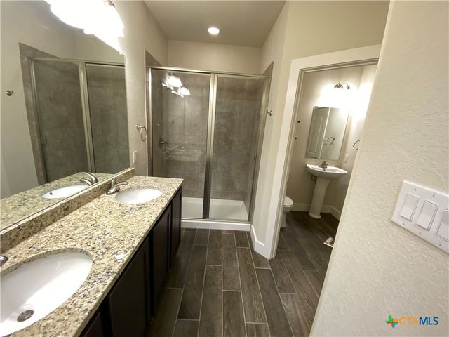 737 Milestone Park 22A, New Braunfels, TX 78130