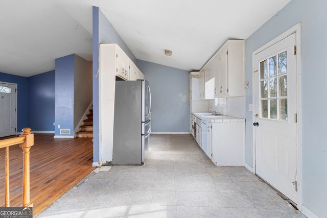 12 Creek Bend Court SW, Euharlee, GA 30120