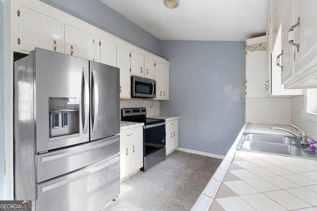 12 Creek Bend Court SW, Euharlee, GA 30120