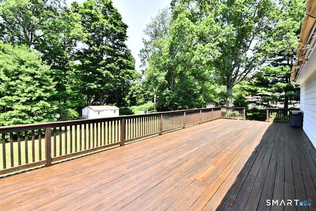 1 Romindon Court, Norwalk, CT 06851