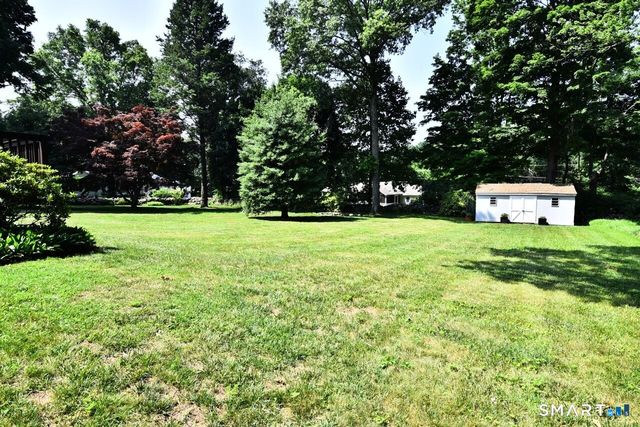 1 Romindon Court, Norwalk, CT 06851