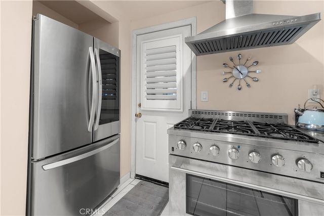 373 Redwood Lane, Crestline, CA 92325