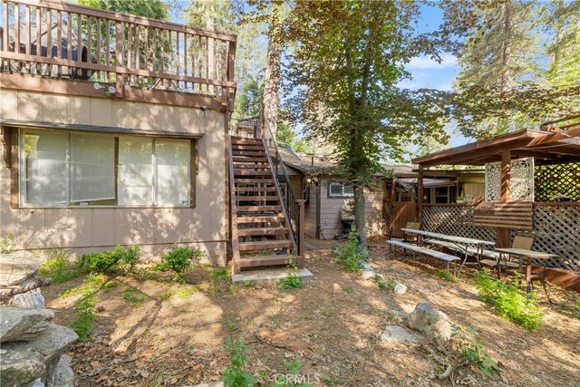 373 Redwood Lane, Crestline, CA 92325
