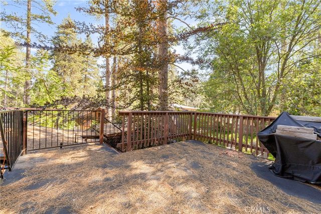 373 Redwood Lane, Crestline, CA 92325