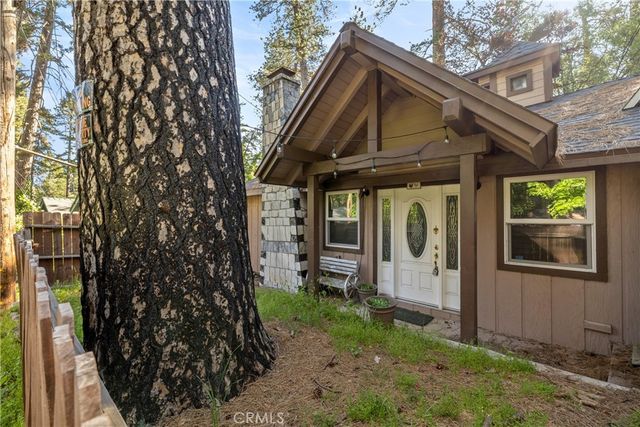 373 Redwood Lane, Crestline, CA 92325