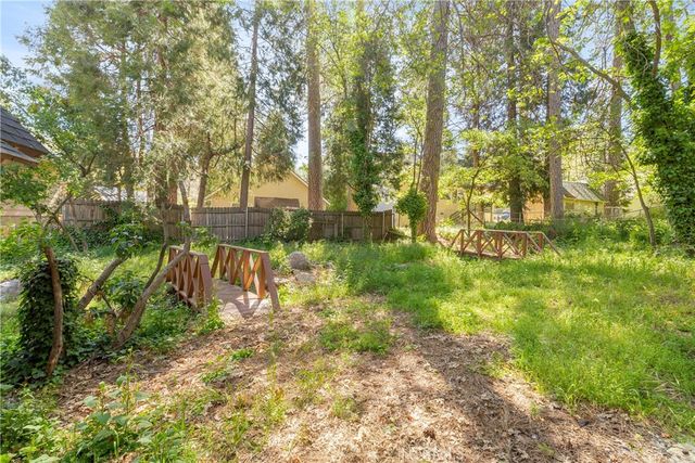 373 Redwood Lane, Crestline, CA 92325