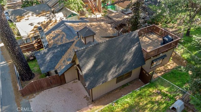 373 Redwood Lane, Crestline, CA 92325