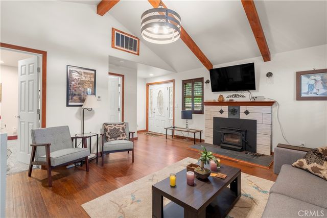 373 Redwood Lane, Crestline, CA 92325