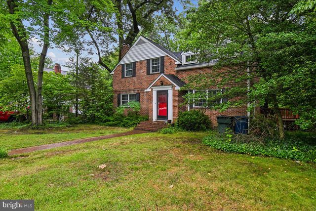 3201 CIRCLE HILL RD, Alexandria, VA 22305
