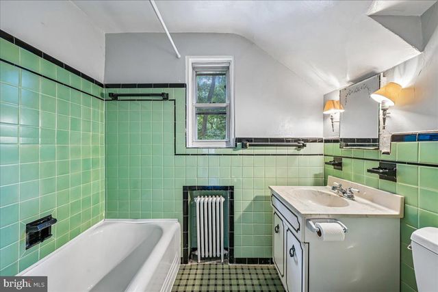 3201 CIRCLE HILL RD, Alexandria, VA 22305