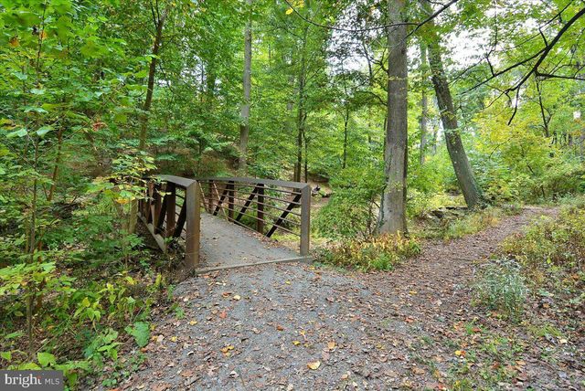 3201 CIRCLE HILL RD, Alexandria, VA 22305