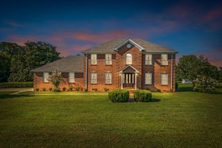 207 Sugar Tree Ln, Pulaski, TN 38478