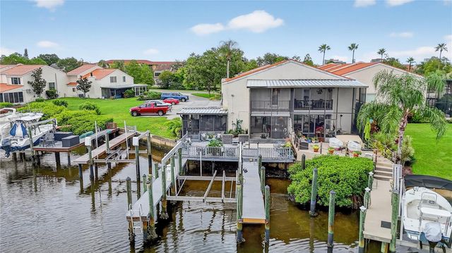 4201 FOGCUTTER COURT, Tampa, FL 33615