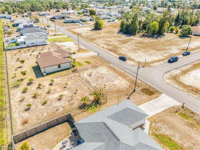 2101 NE 36th TER, Cape Coral, FL 33909