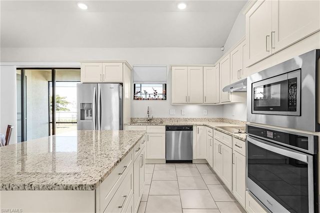 2101 NE 36th TER, Cape Coral, FL 33909