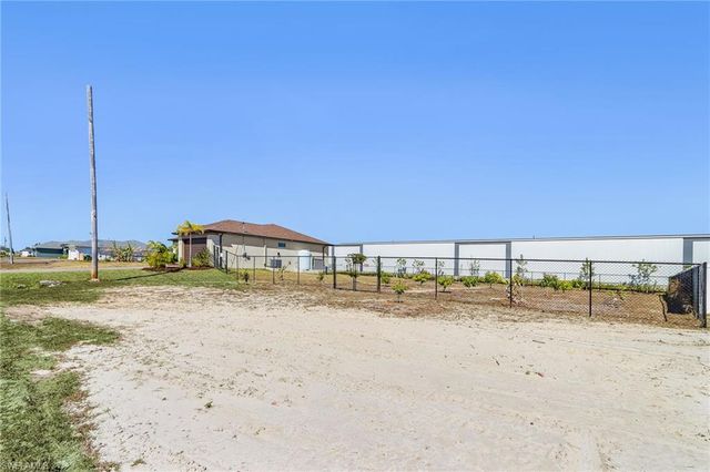 2101 NE 36th TER, Cape Coral, FL 33909