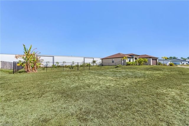 2101 NE 36th TER, Cape Coral, FL 33909