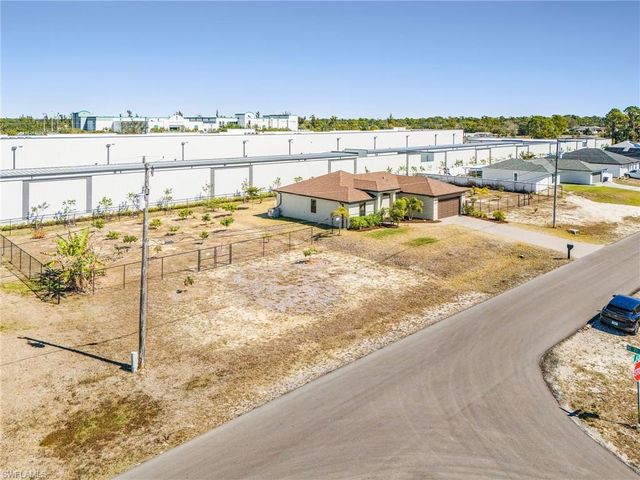 2101 NE 36th TER, Cape Coral, FL 33909