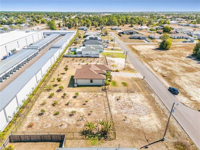 2101 NE 36th TER, Cape Coral, FL 33909