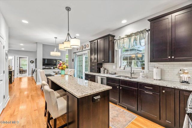 76 Tamarack Lane, Colonie, NY 12309