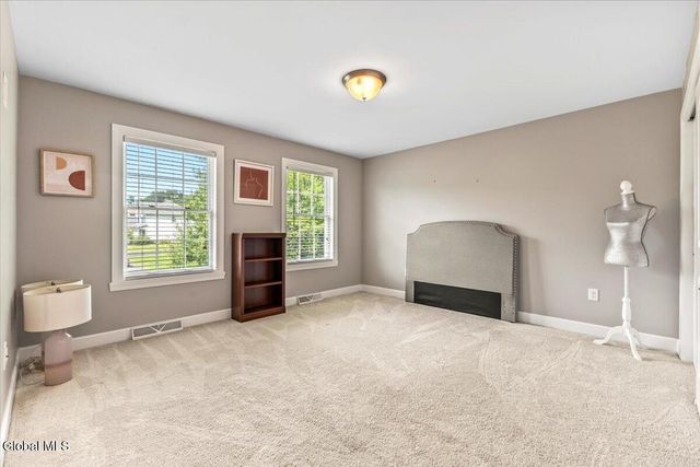 76 Tamarack Lane, Colonie, NY 12309