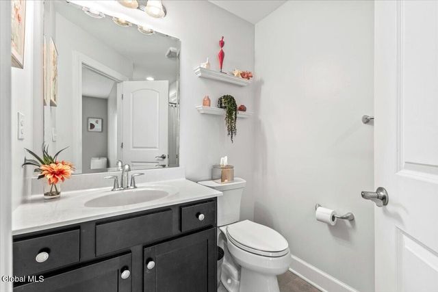 76 Tamarack Lane, Colonie, NY 12309