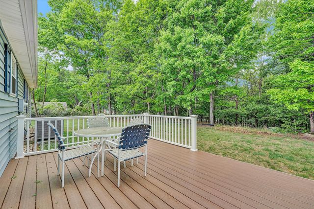 1530 Graybill RD, Roanoke, VA 24017