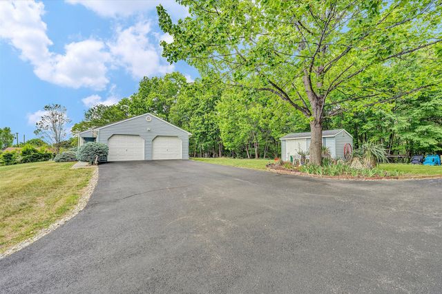 1530 Graybill RD, Roanoke, VA 24017