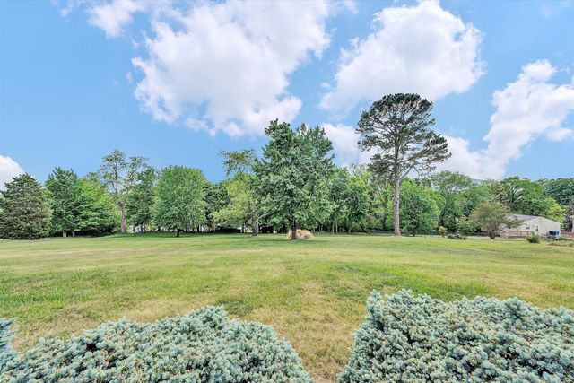 1530 Graybill RD, Roanoke, VA 24017