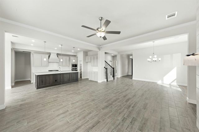 808 Stone Eagle Drive, Azle, TX 76020