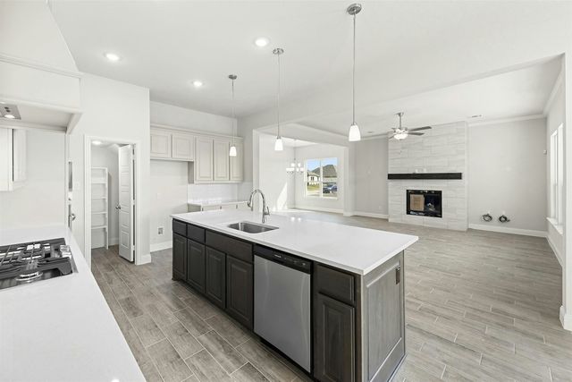 808 Stone Eagle Drive, Azle, TX 76020