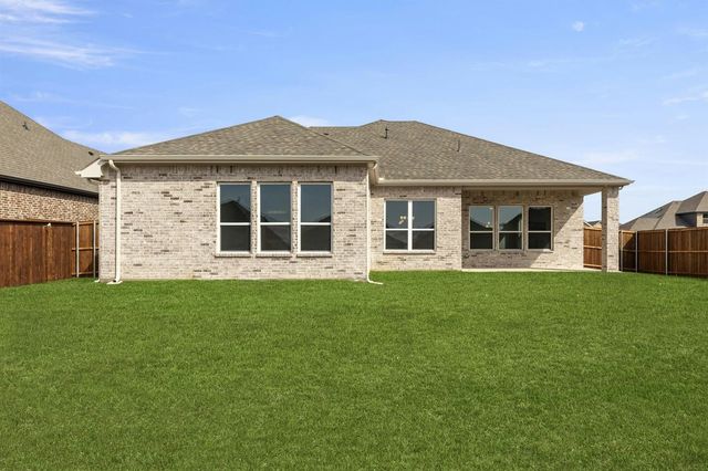 808 Stone Eagle Drive, Azle, TX 76020