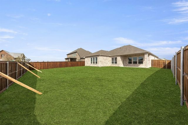 808 Stone Eagle Drive, Azle, TX 76020