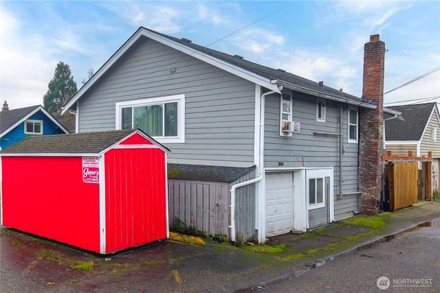 3812 S Thompson Avenue, Tacoma, WA 98418