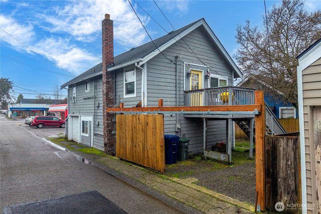 3812 S Thompson Avenue, Tacoma, WA 98418