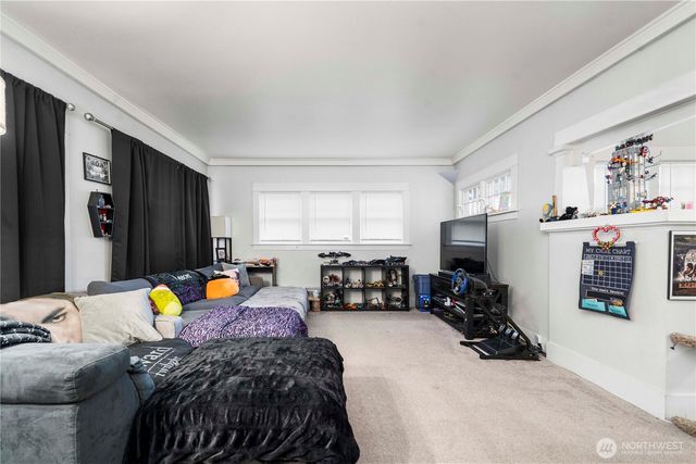 3812 S Thompson Avenue, Tacoma, WA 98418