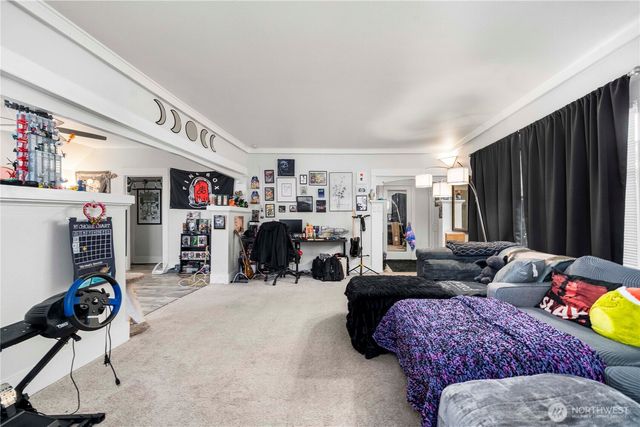 3812 S Thompson Avenue, Tacoma, WA 98418