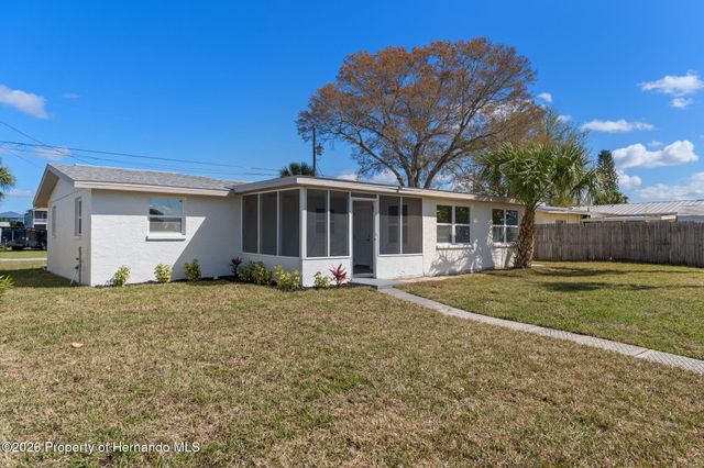3372 Minnow Creek Drive, Hernando Beach, FL 34607