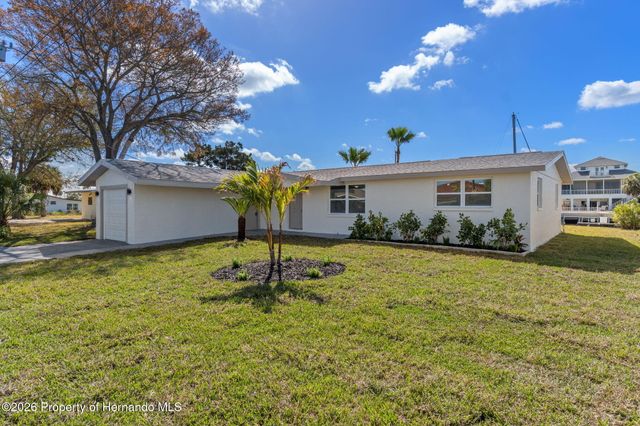 3372 Minnow Creek Drive, Hernando Beach, FL 34607