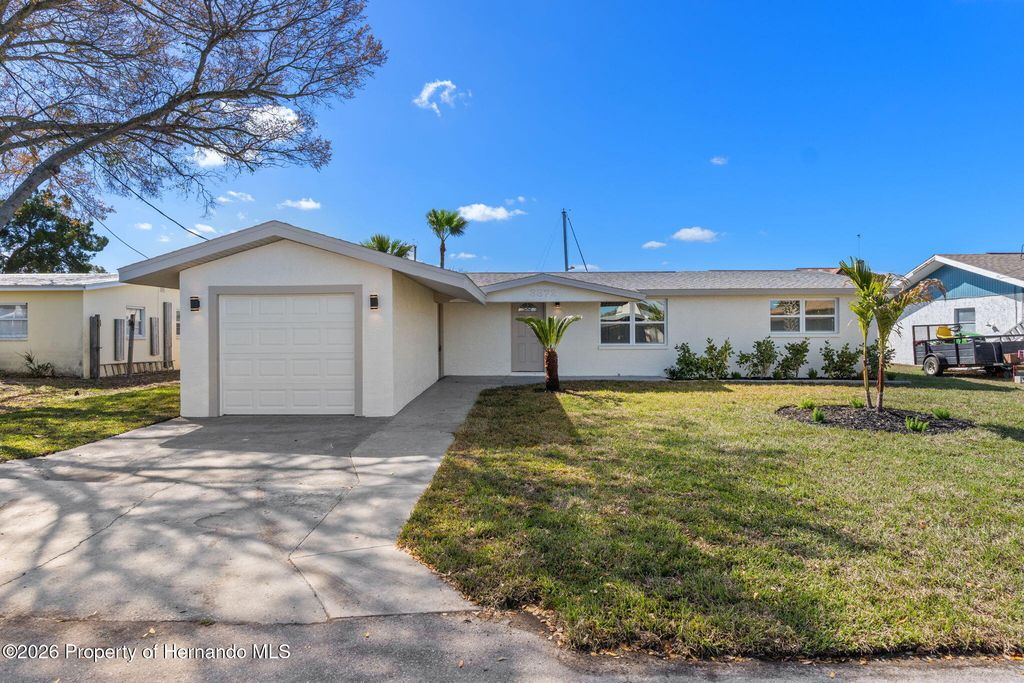 3372 Minnow Creek Drive, Hernando Beach, FL 34607
