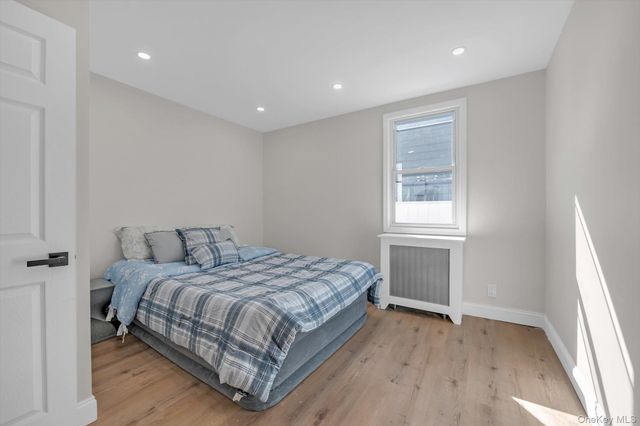 31 Walters Avenue, Syosset, NY 11791