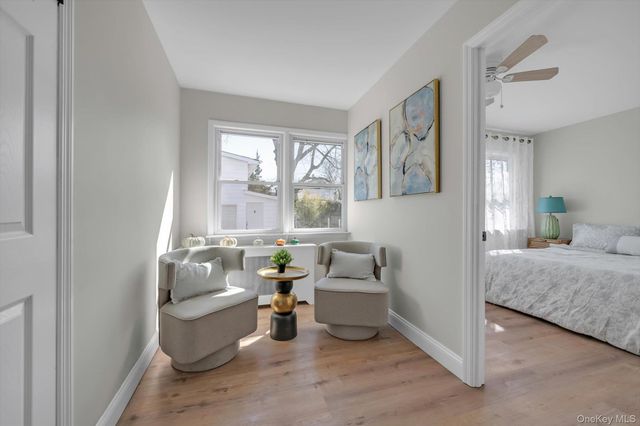 31 Walters Avenue, Syosset, NY 11791