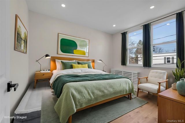 31 Walters Avenue, Syosset, NY 11791