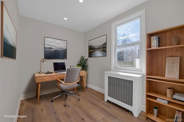 31 Walters Avenue, Syosset, NY 11791