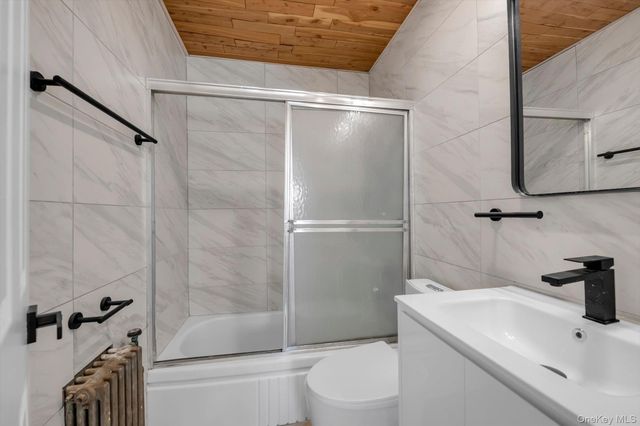 31 Walters Avenue, Syosset, NY 11791