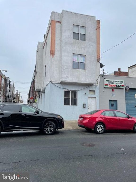 2127 S 8TH ST, Philadelphia, PA 19148
