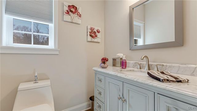 2357 Paxmont, Tobyhanna Twp, PA 18350